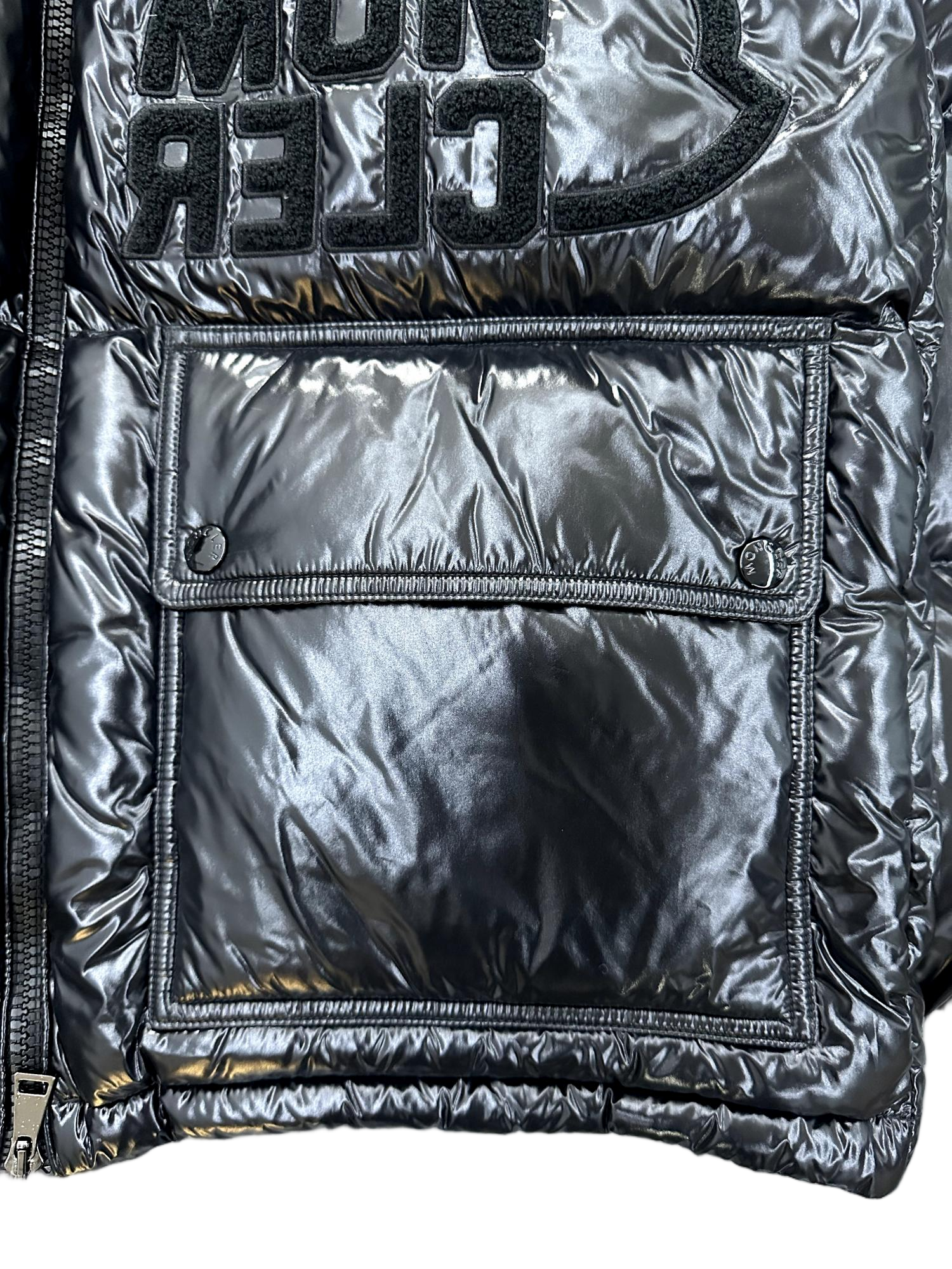 Montbeliard Short Hooded Down Jacket