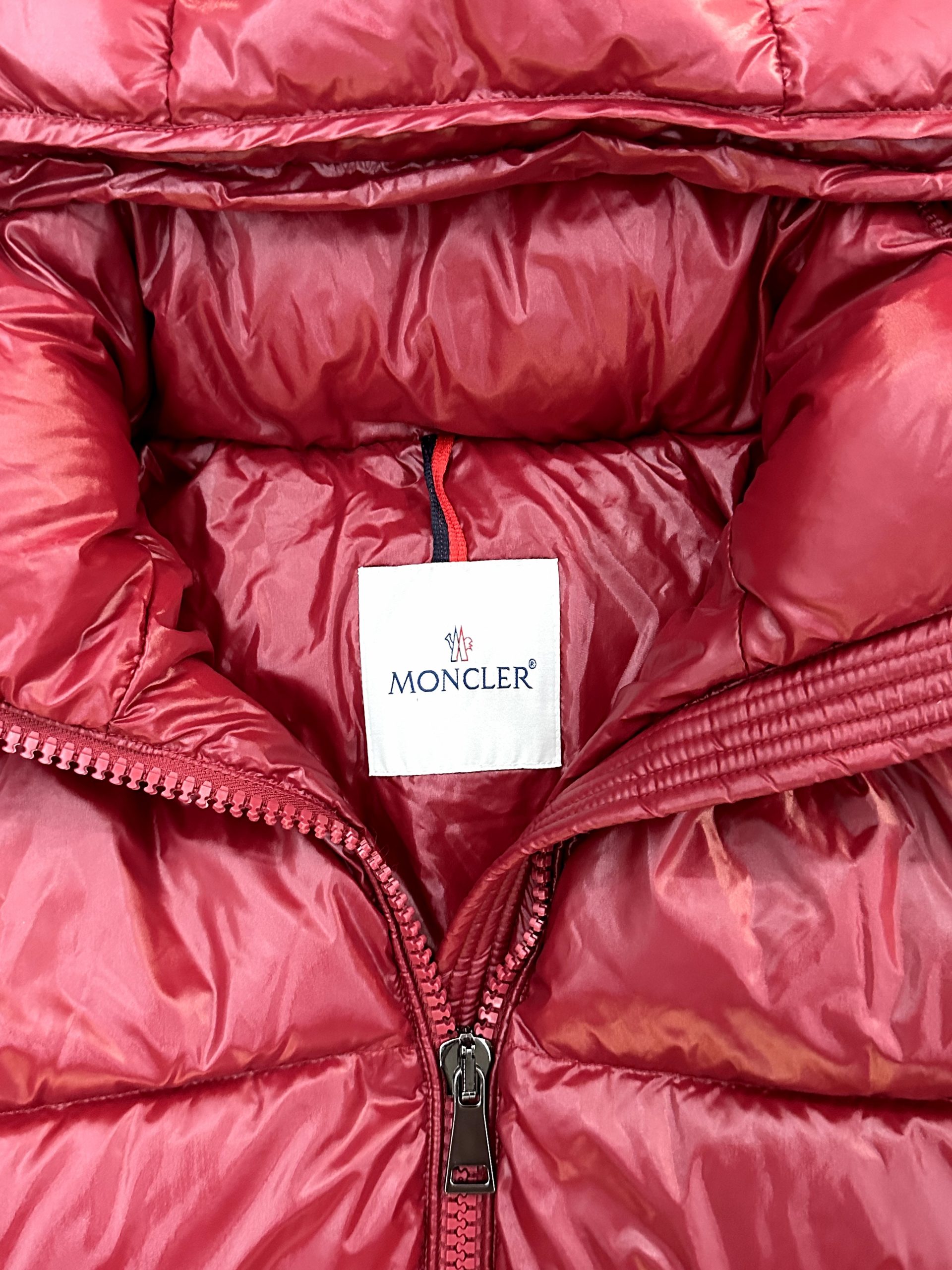 Montbeliard Quilted Short Down Jacket with Hood
